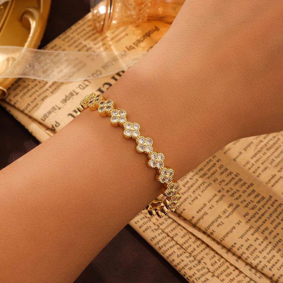 Yupsk Luxury Brass Colorful Random Zircon Flowers Bracelets for Women Exquisite Dopamine Buling CZ Jewelry Gifts