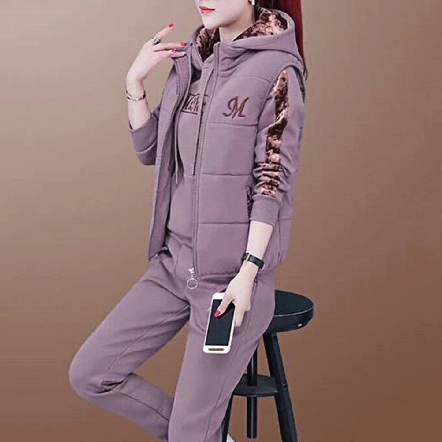 Fashionable 3-Piece Women's Outfit – 2025 Fall/Winter Thickened Tracksuit with Waistcoat, Hoodie, and Pants, Casual Sweat Suit for Women