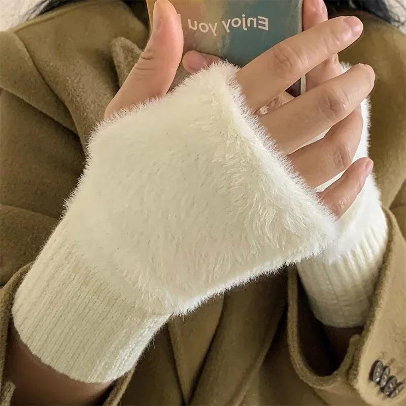 1 Pair of Mink Fleece Soft Winter Half-Finger Gloves for Women – Warm, Luxury Plush Knitted Fingerless Wrist Mittens for Comfort and Style"