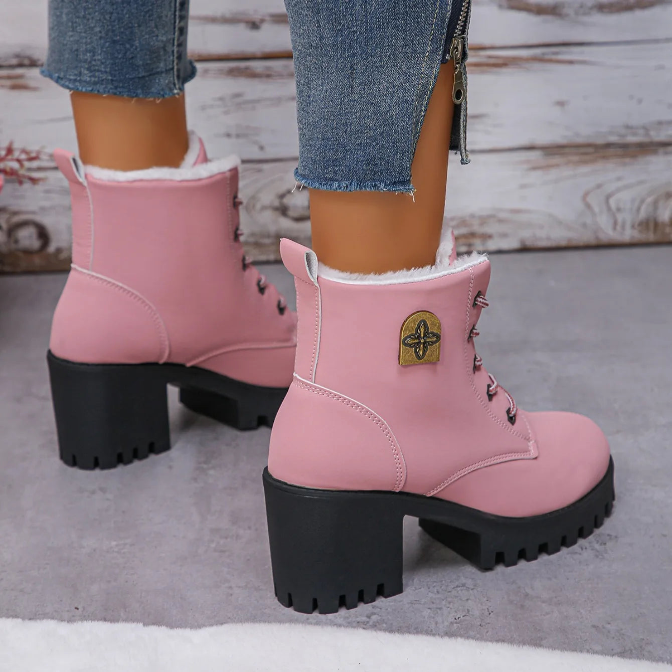 Women Snow Boots Winter Thickened Fluff Warm Ankle Boots Women Fashion Comfortable Outdoor High Heels Shoes Women Botas De Mujer