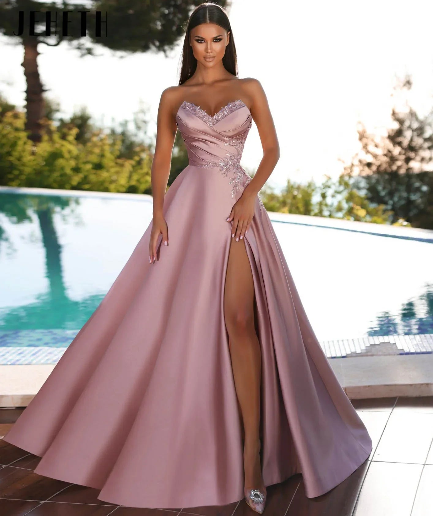 Custom Ladies' Dresses – Elegant Prom, Wedding, and Evening Gowns, Luxury Formal Party Dresses, Perfect for Special Occasions and Events