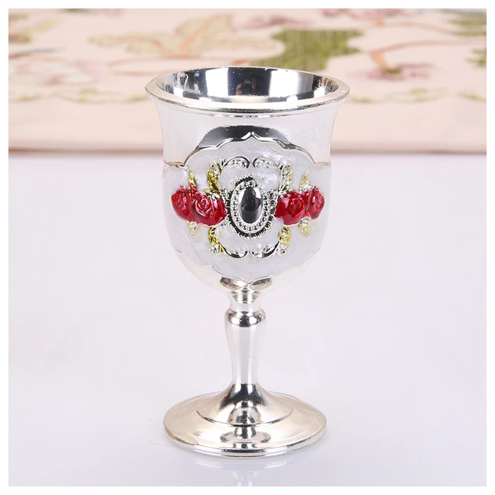 Vintage Palace White Wine Glass Engraved Flower Pattern Goblet Wineglass Bar Metal Wine Glass Champagne Cocktail Drinking Cup