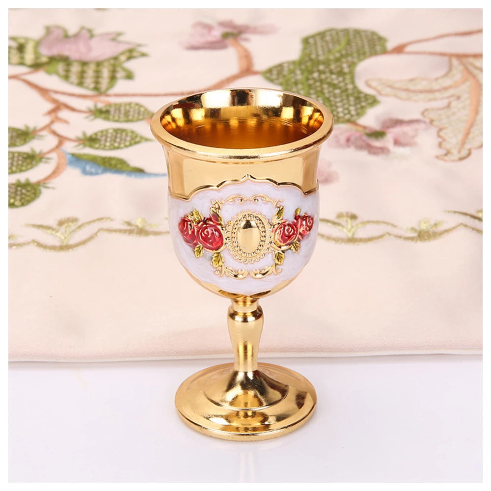 Vintage Palace White Wine Glass Engraved Flower Pattern Goblet Wineglass Bar Metal Wine Glass Champagne Cocktail Drinking Cup