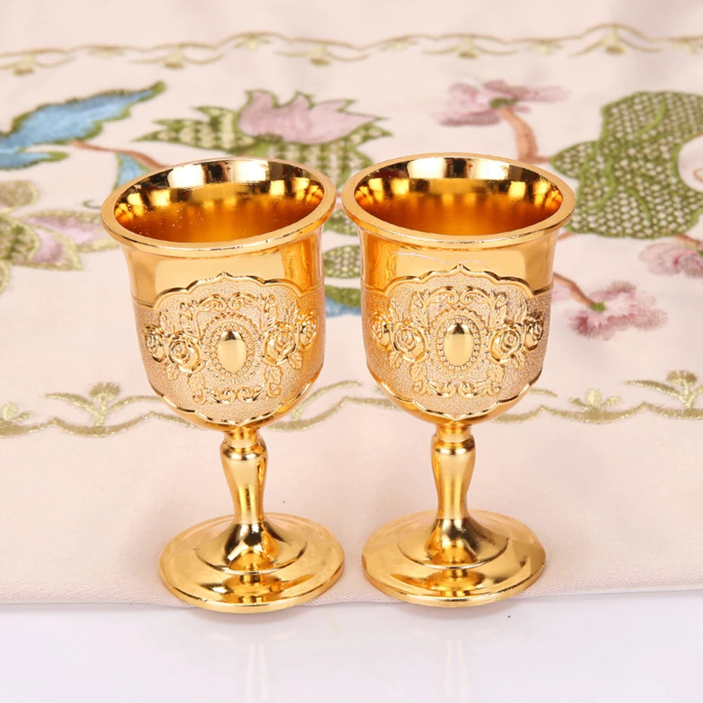 Vintage Palace White Wine Glass Engraved Flower Pattern Goblet Wineglass Bar Metal Wine Glass Champagne Cocktail Drinking Cup