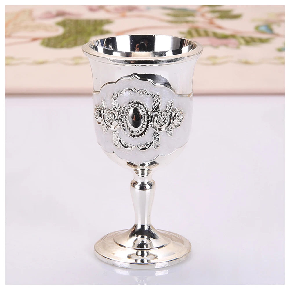 Vintage Palace White Wine Glass Engraved Flower Pattern Goblet Wineglass Bar Metal Wine Glass Champagne Cocktail Drinking Cup